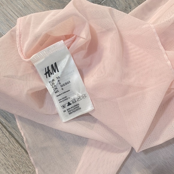 Sexy H&M pink lingerie - Picture 9 of 9